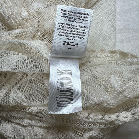 Lace Short Sleeve Long Sleeve Cream Kimono - Picture 6 of 6